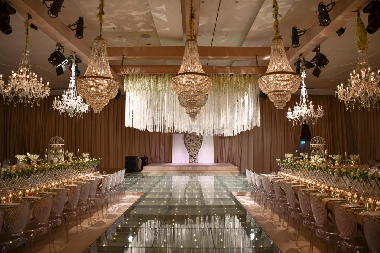 Address Istanbul Istambul Exterior foto The ballroom at The Dorchester