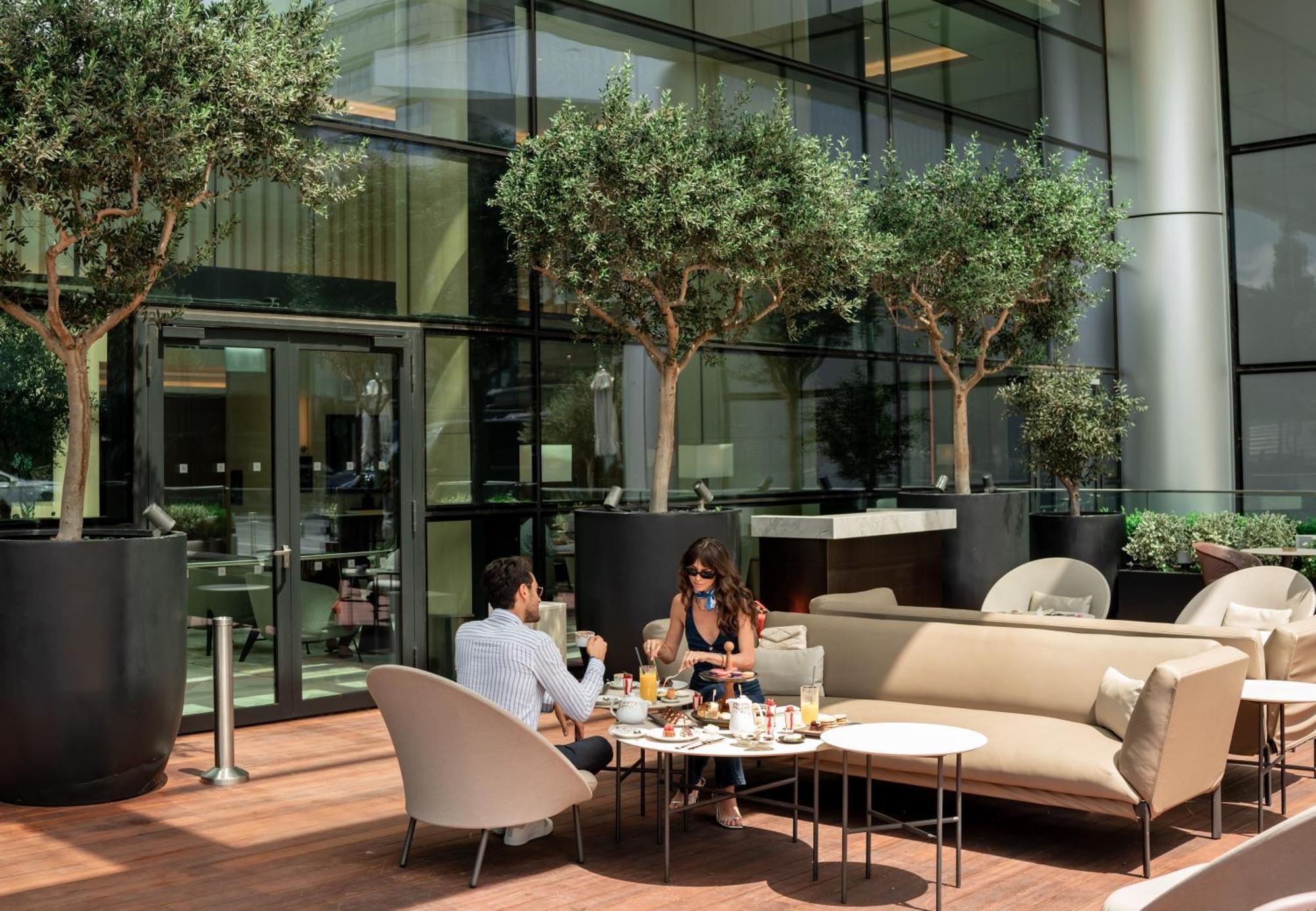 Address Istanbul Istambul Exterior foto The lounge at the airport